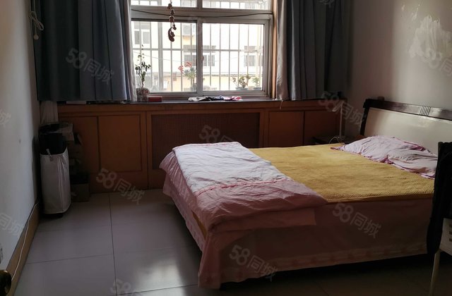 必看好房 馨苑小区(东昌府) 医疗配套成熟 小三房 诚意出售