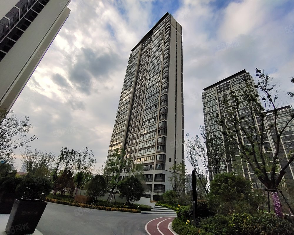 【江畔都会上城, 江畔都会上城小区详情,房价走势,房源,业主论坛】