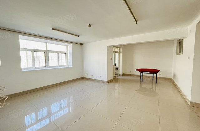 汽车总站 万达 步梯好楼层 地暖三室 送储