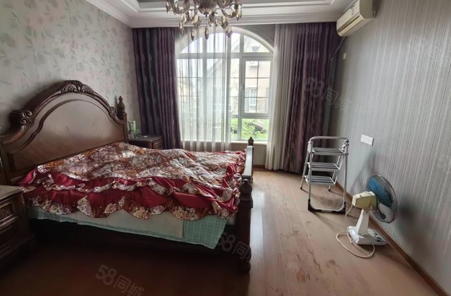 东京都高尔夫别墅4室2厅236㎡220万二手房图片