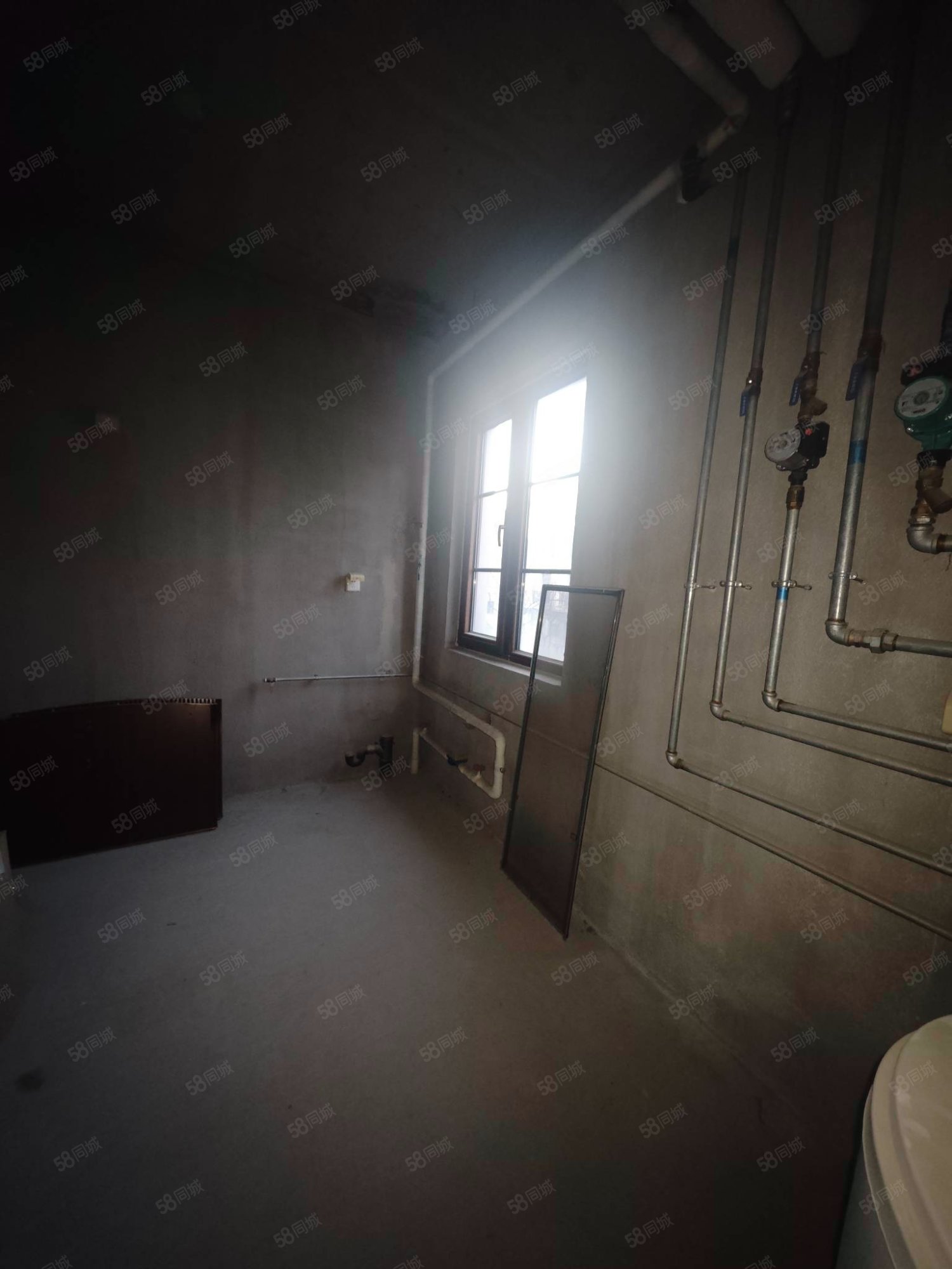 融創(chuàng)千章墅4室2廳3衛(wèi)256.09㎡南北970萬