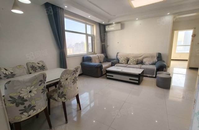 七中 4000多 精装准新房 大三室 40多万方便停车