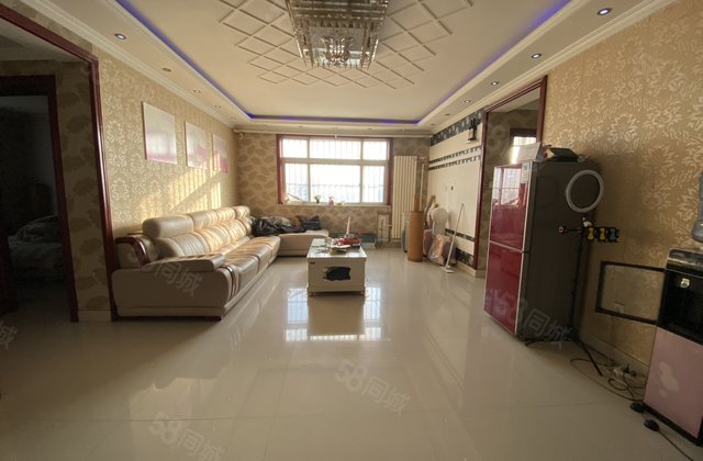 急售 急售 135平77万 电梯好楼层 东边户刚需  价格