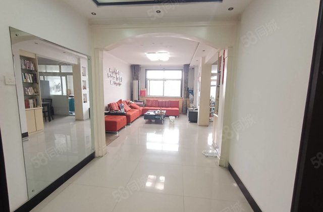 文轩本部 龙山花园 大三室 免大税 送储藏室 停车方便