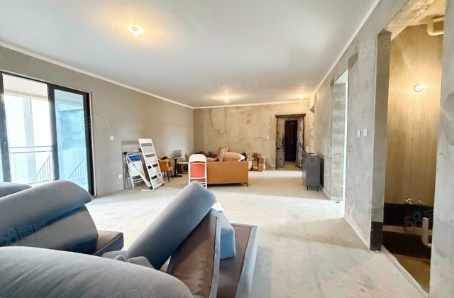 合能枫丹铂麓二期5室2厅158.83㎡255万二手房图片