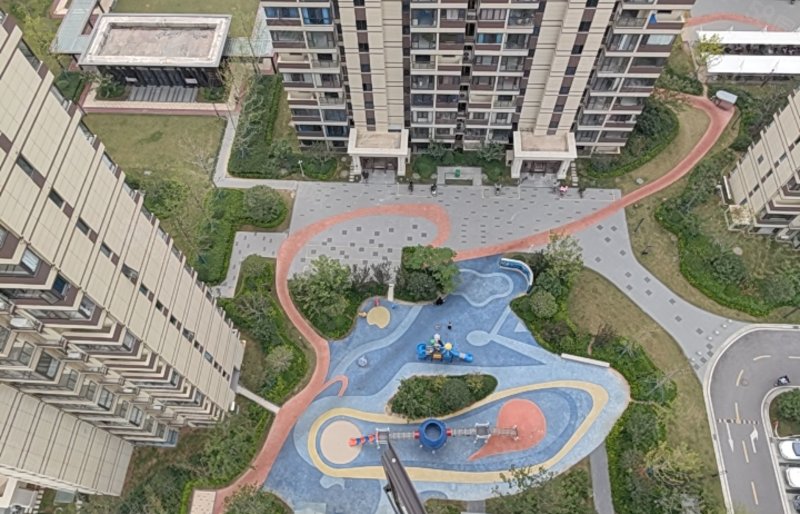 邦泰江山印3室2厅1卫92㎡南60万