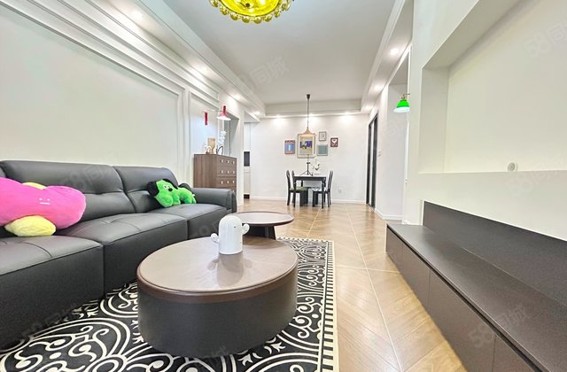 融创文旅城御麓3室2厅83.84㎡76.8万二手房图片