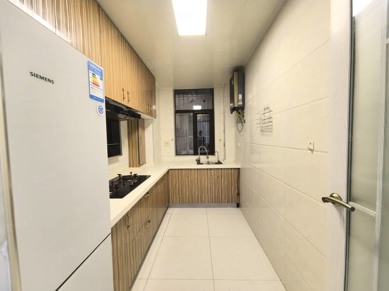 维多利亚3室2厅1卫110㎡南北69万