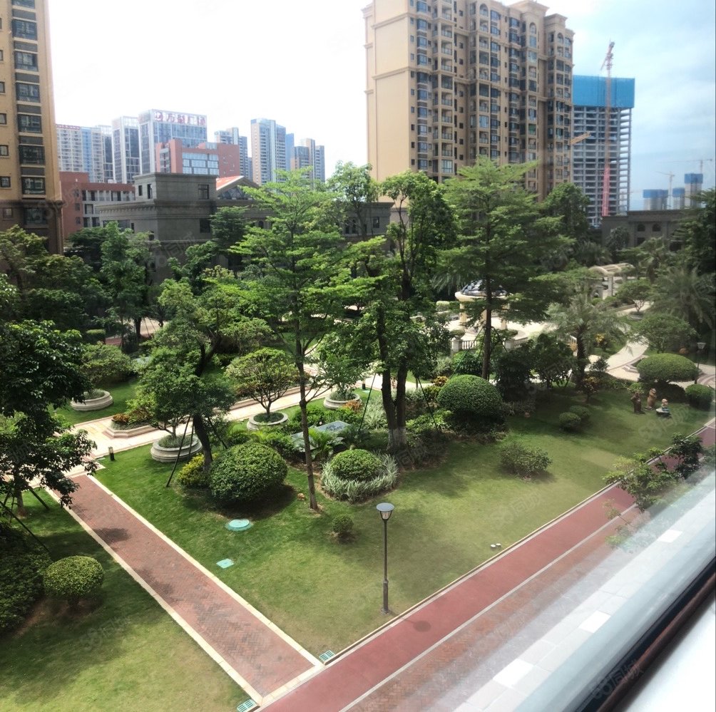 角美高端小区 龙泉丽景 平大三房 主卧带书房