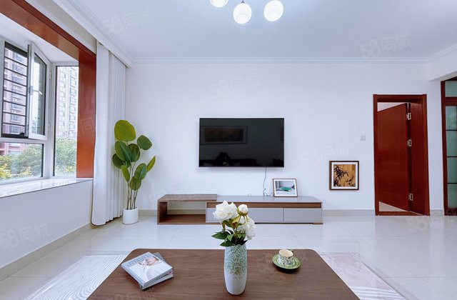 急售文苑中学  二中东临 精装电梯房 正规三室两厅