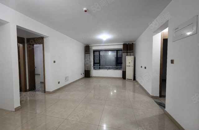 急售！带大院子！民生壹号院！边户三室两厅两卫！送车储！免大税