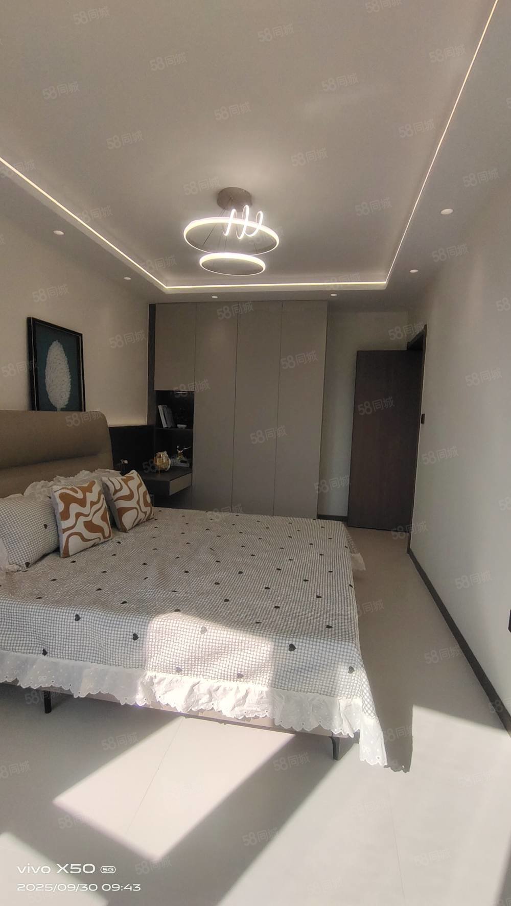 锦江丽都3室1厅1卫120㎡南北76万