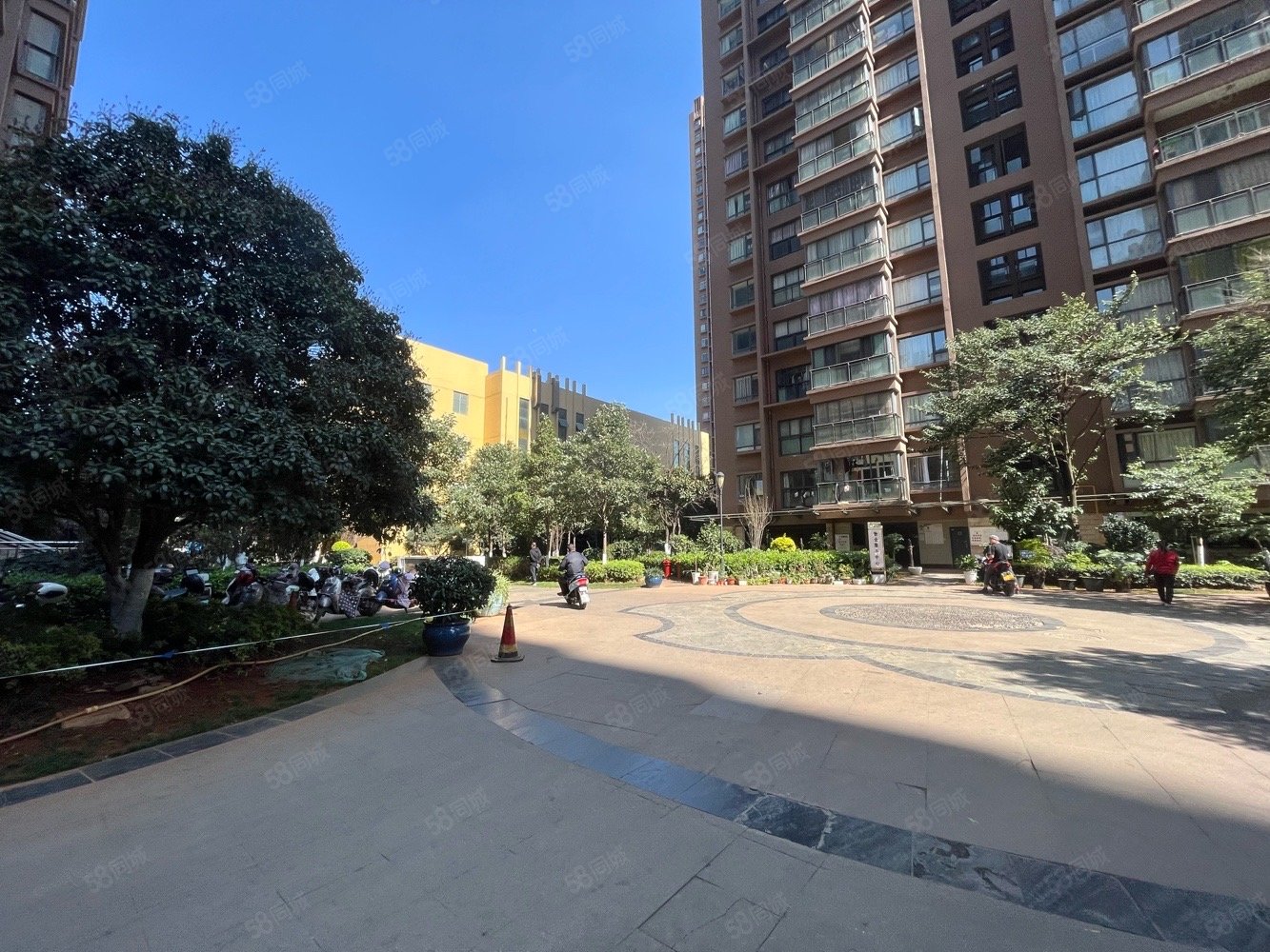 万裕润园非顶楼四房精装拎包即住亏本急售,万裕润园-玉溪58同城