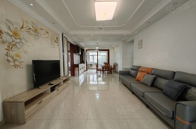 金柱大学城A区  大平层 三叶草户型