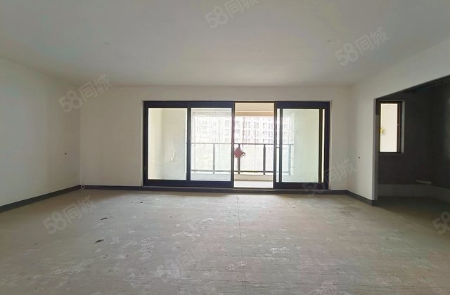 龙湖椿山二期洋房5室2厅153.94㎡119.8万二手房图片