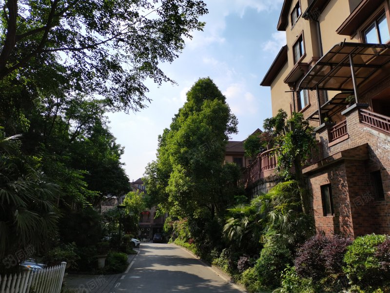 首钢美利山公园城市(别墅)4室3厅4卫275㎡南北388万