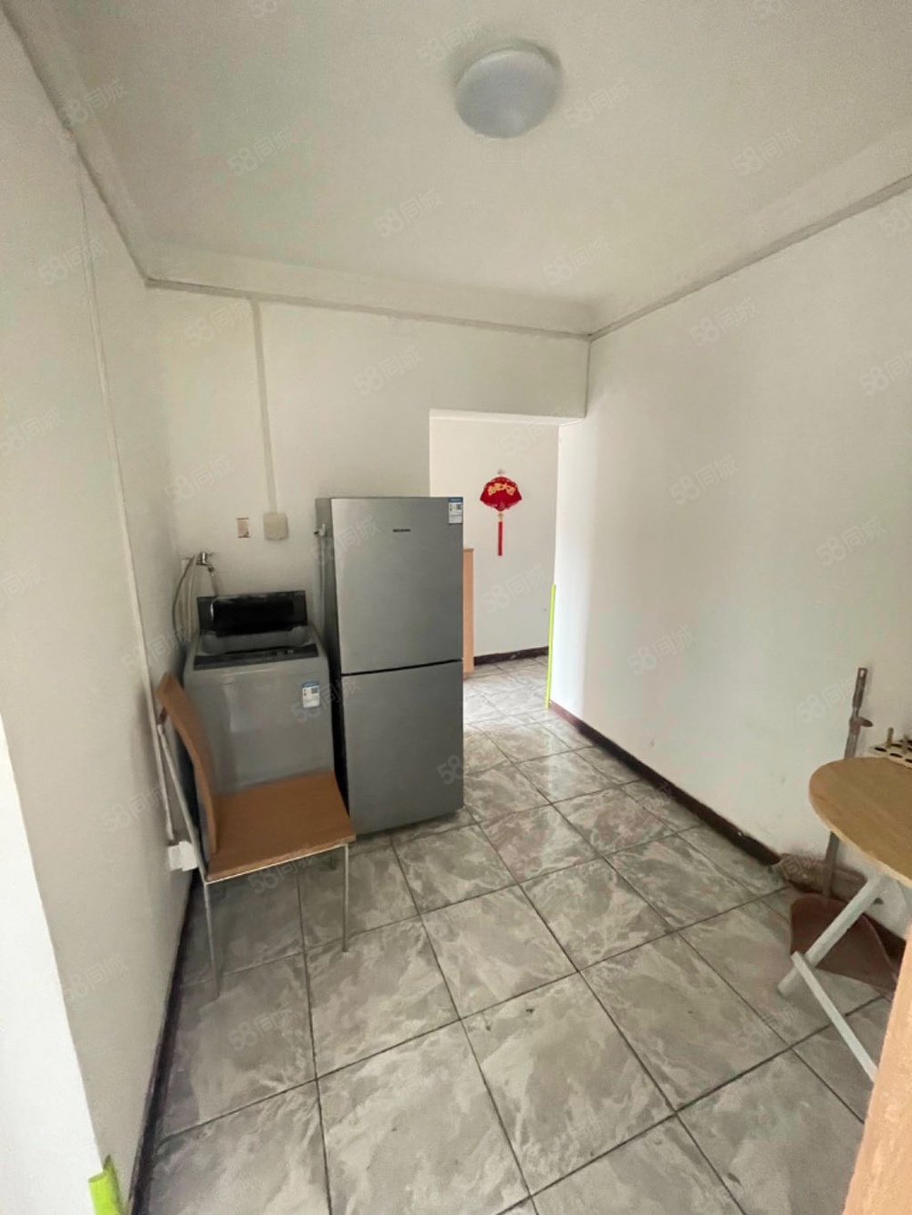 玉橋北里2室1廳1衛(wèi)56.21㎡東西130萬