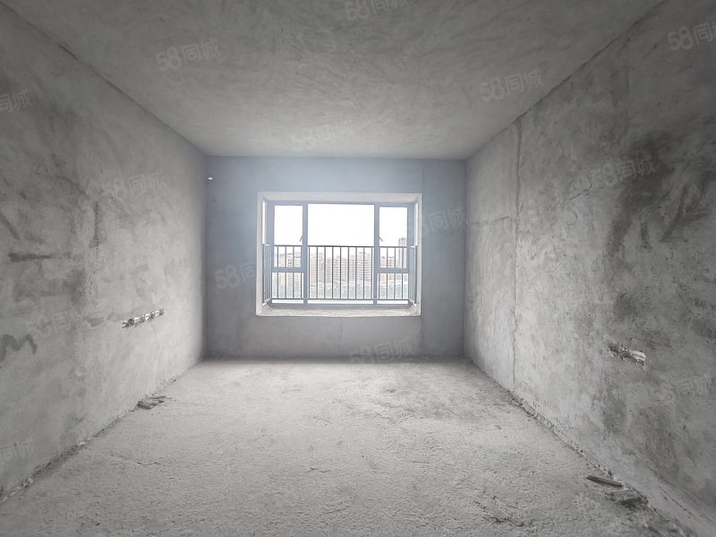 中珠在水一方5室2厅3卫177㎡南198万