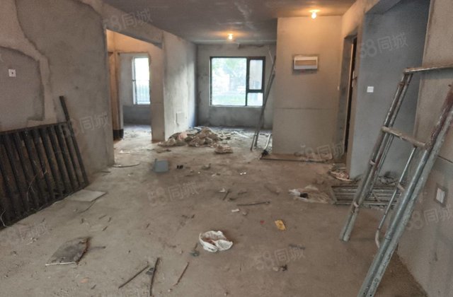 恒达澜郡3室2厅138㎡126万二手房图片