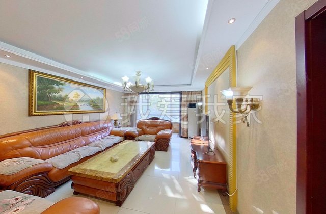 天創(chuàng)公館3室2廳2衛(wèi)138.38㎡南北980萬