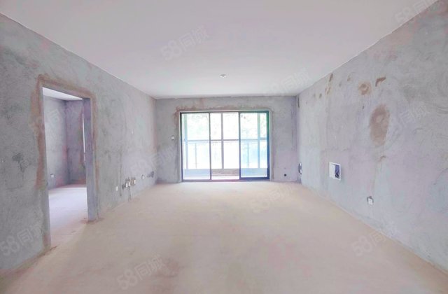 龙熙壹号A区4室2厅176.05㎡122万二手房图片