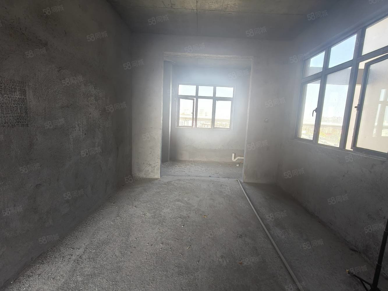 香园丽舍3室2厅1卫120㎡南北65万