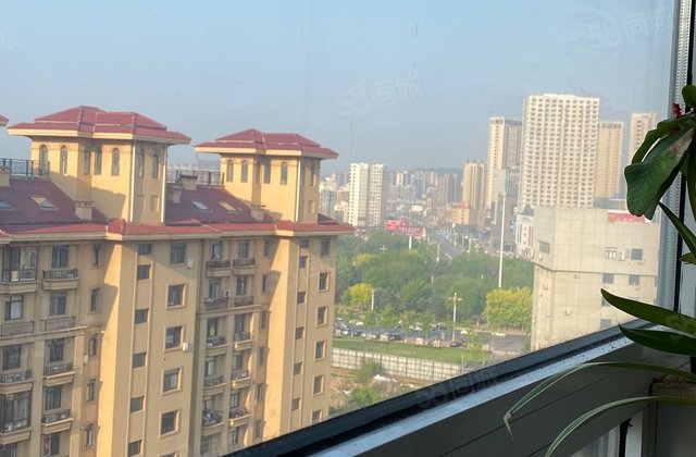 凤凰城4室2厅156.13㎡98万二手房图片