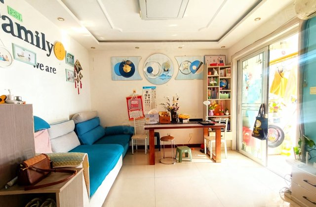 汽车总站南 金柱康城  两室两厅  带储藏室    看房方便