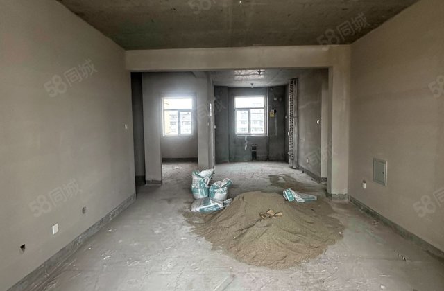 锦绣城(满城)3室2厅117㎡82万二手房图片