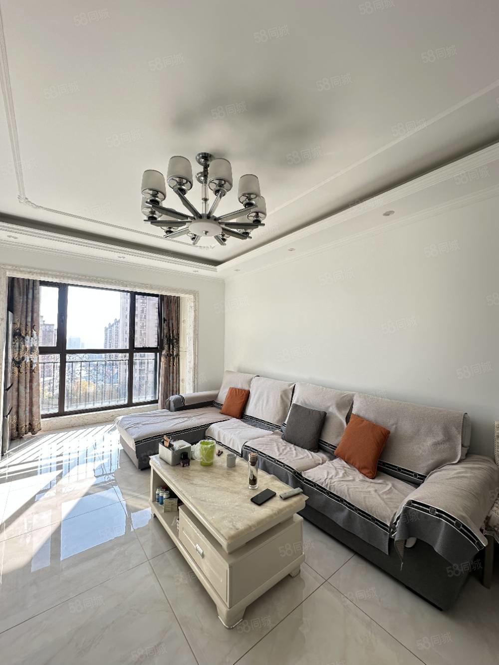 山语城2室2厅1卫81.21㎡南北39.8万