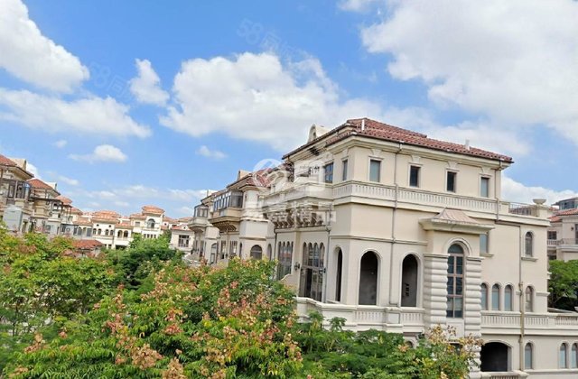 泉州紫帽景区 南益紫湖国际 高尔夫球场别墅 亏本售365万