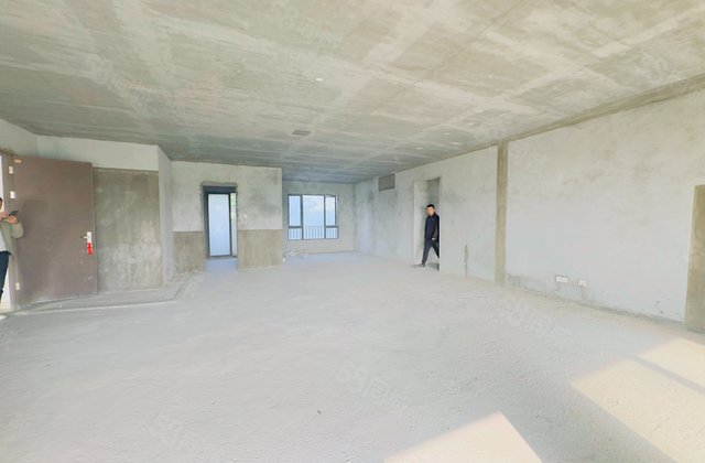 万科新城湾畔4室2厅258.88㎡360万二手房图片