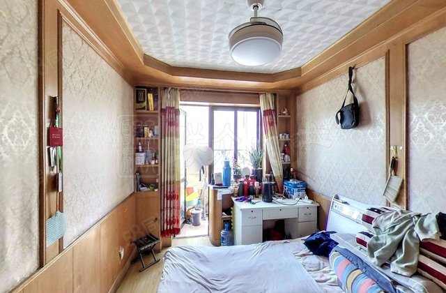 金荣园3室1厅93.34㎡210万二手房图片