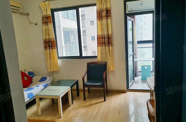 澳龙名城1室1厅50.37㎡109万二手房图片