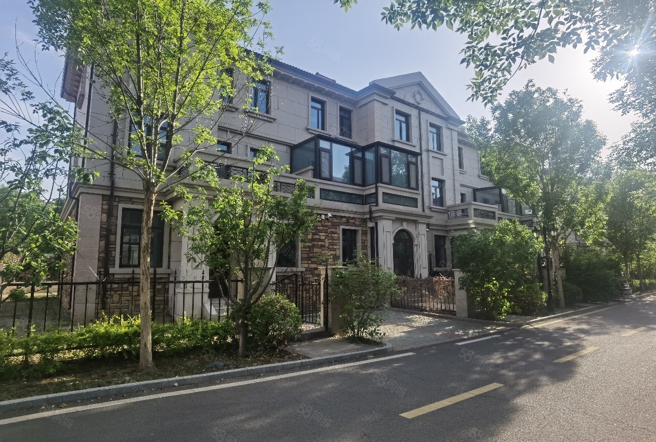 拉斐水岸联排别墅北入东边户173平花园180平