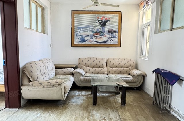 湖边东昌华庭东临 不是顶 小区停车很方便 有钥匙看房方便