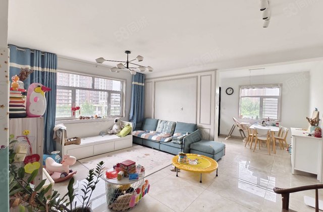 好房急售 海德公园 电梯洋房 东边户 精装三室带车位储藏室