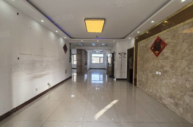 急售 二中文苑 书香东郡 三叶草户型 送车储