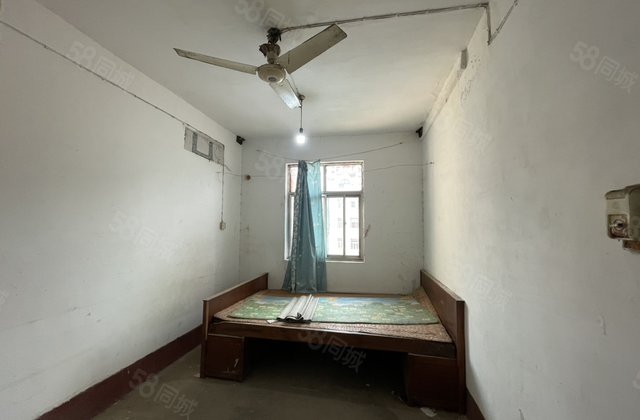 急售！!一类一 东昌中学 70年 28万一口价 有钥匙