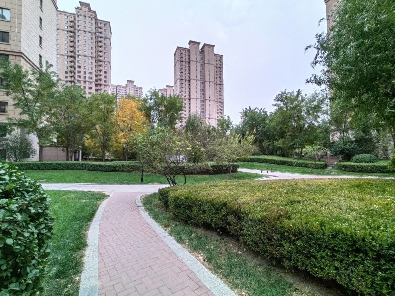 新秀 小区环境 好 植物园旁全天采光随时看房,公园时代-保定58同城