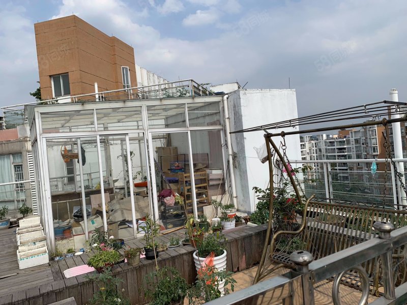 雅郡花园新港东路48号3室2厅2卫1141平方米