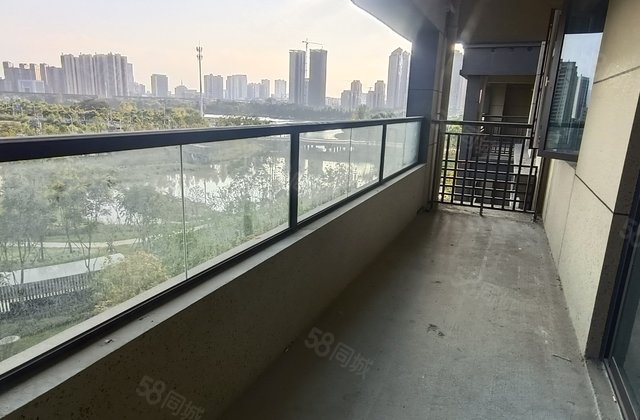 宏维半岛3室2厅125㎡62万二手房图片