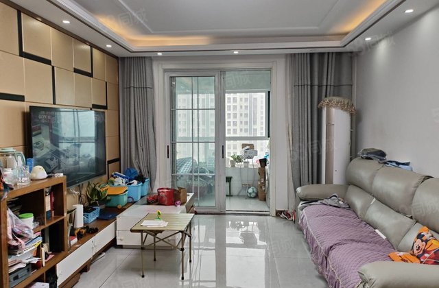 万达附近 花园路   精装三室 免大税 送车位储藏室