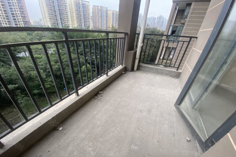 中新公园大道3室2厅1卫86㎡南北119万