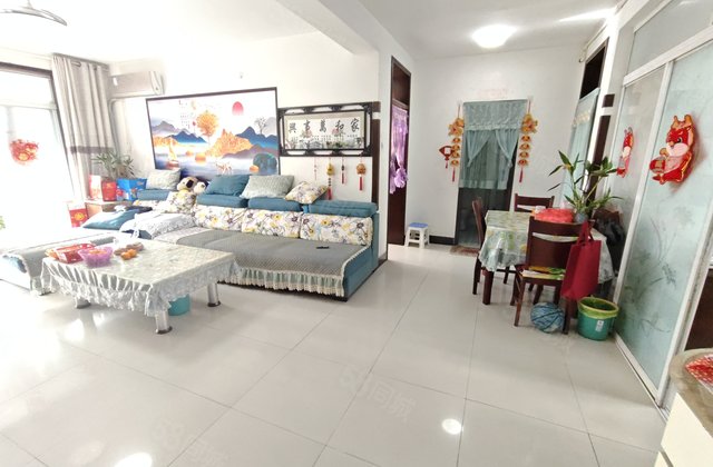 昌盛苑小区多层一楼95平三室二厅带车库有证无大税