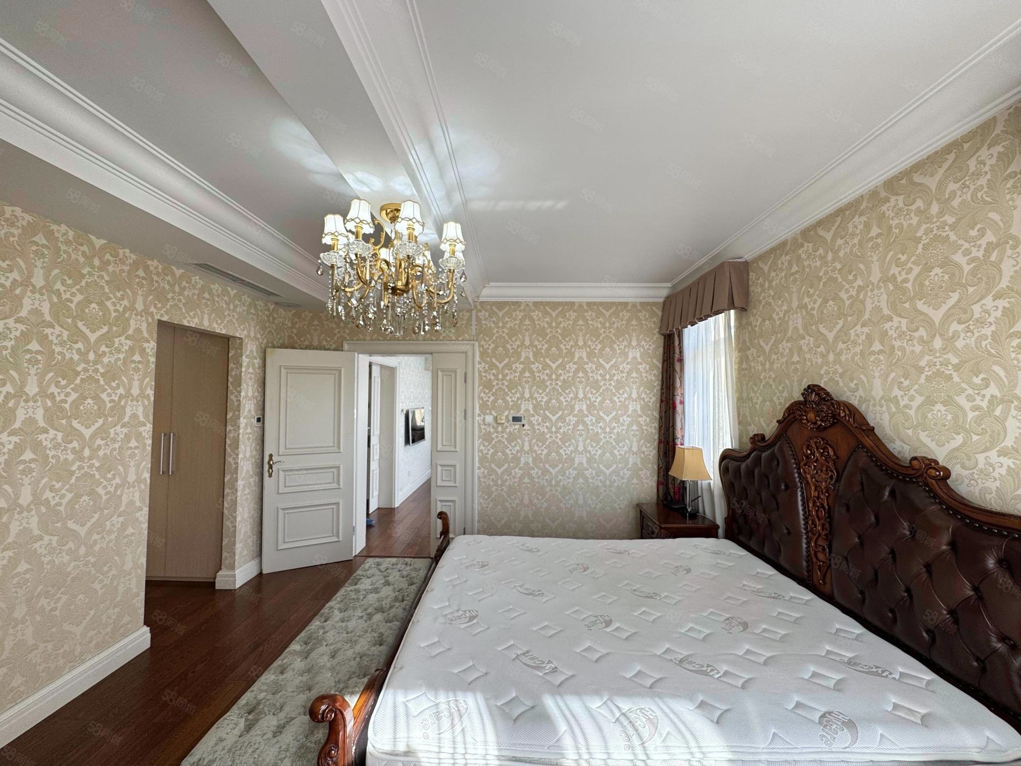 澳景園4室3廳5衛(wèi)365.66㎡南北1700萬(wàn)