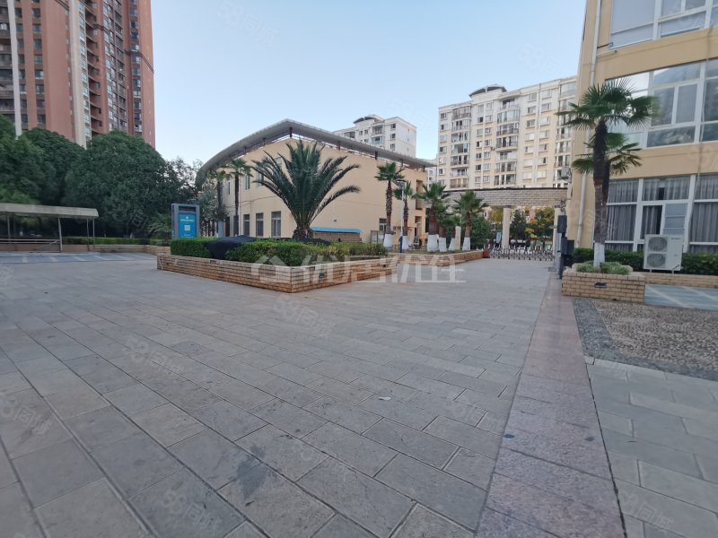 爱琴海旁福康花园南区4室2厅诚心出售,福康花园(南区)-昆明58同城