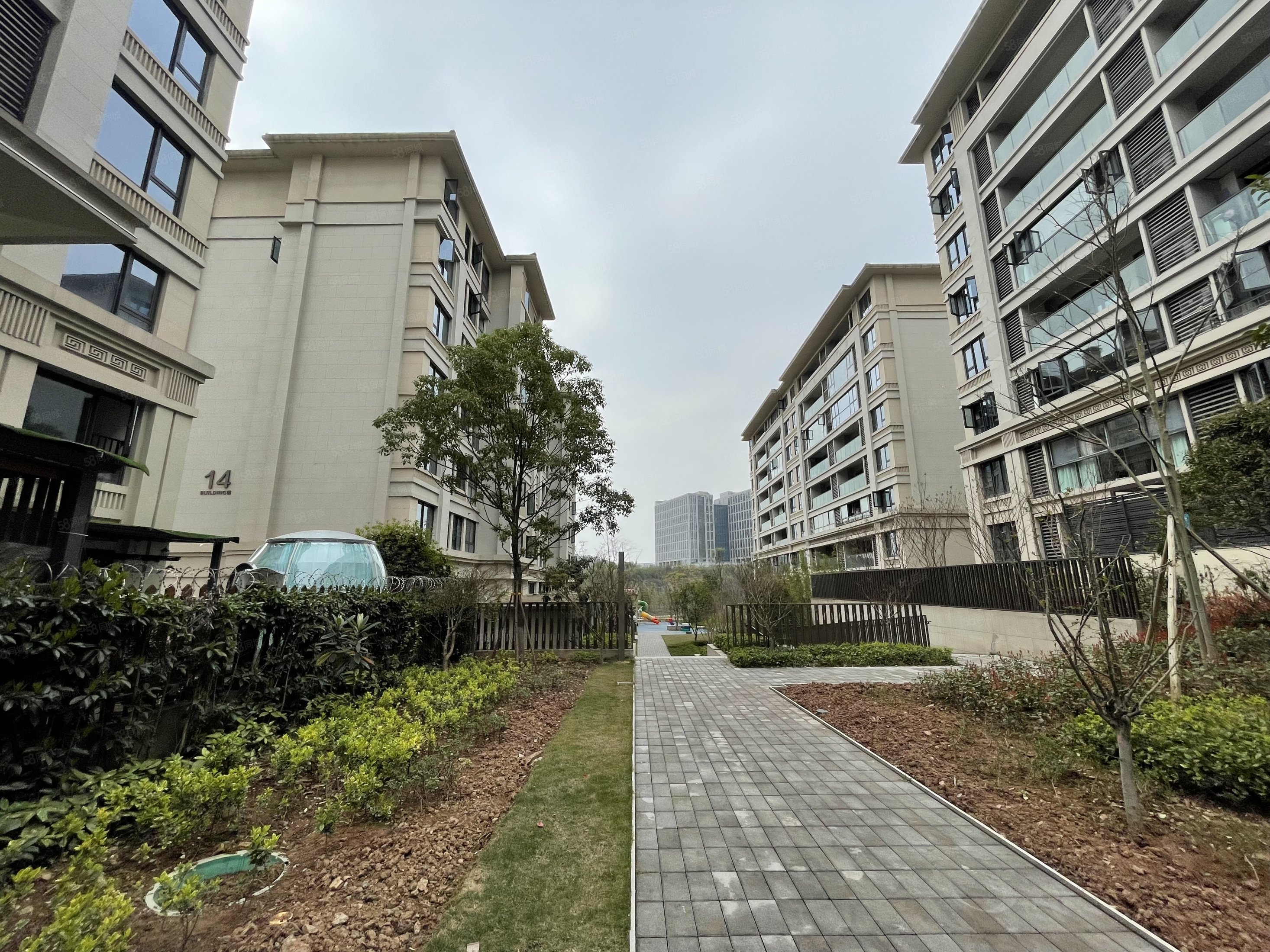 江州锦云3室2厅2卫108.52㎡南北120万