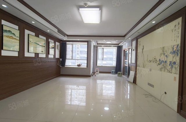 月亮湾颐馨园，电梯中间楼层，育红实验，精装，有钥匙，房东急售