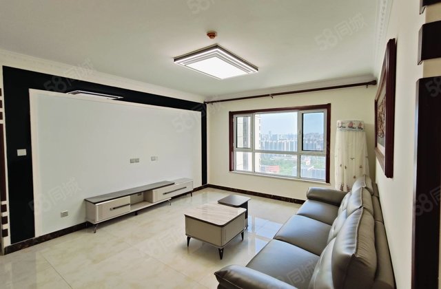 新上！阿尔卡迪亚中层三室两卫精装！电大五中 万达 花园路小學